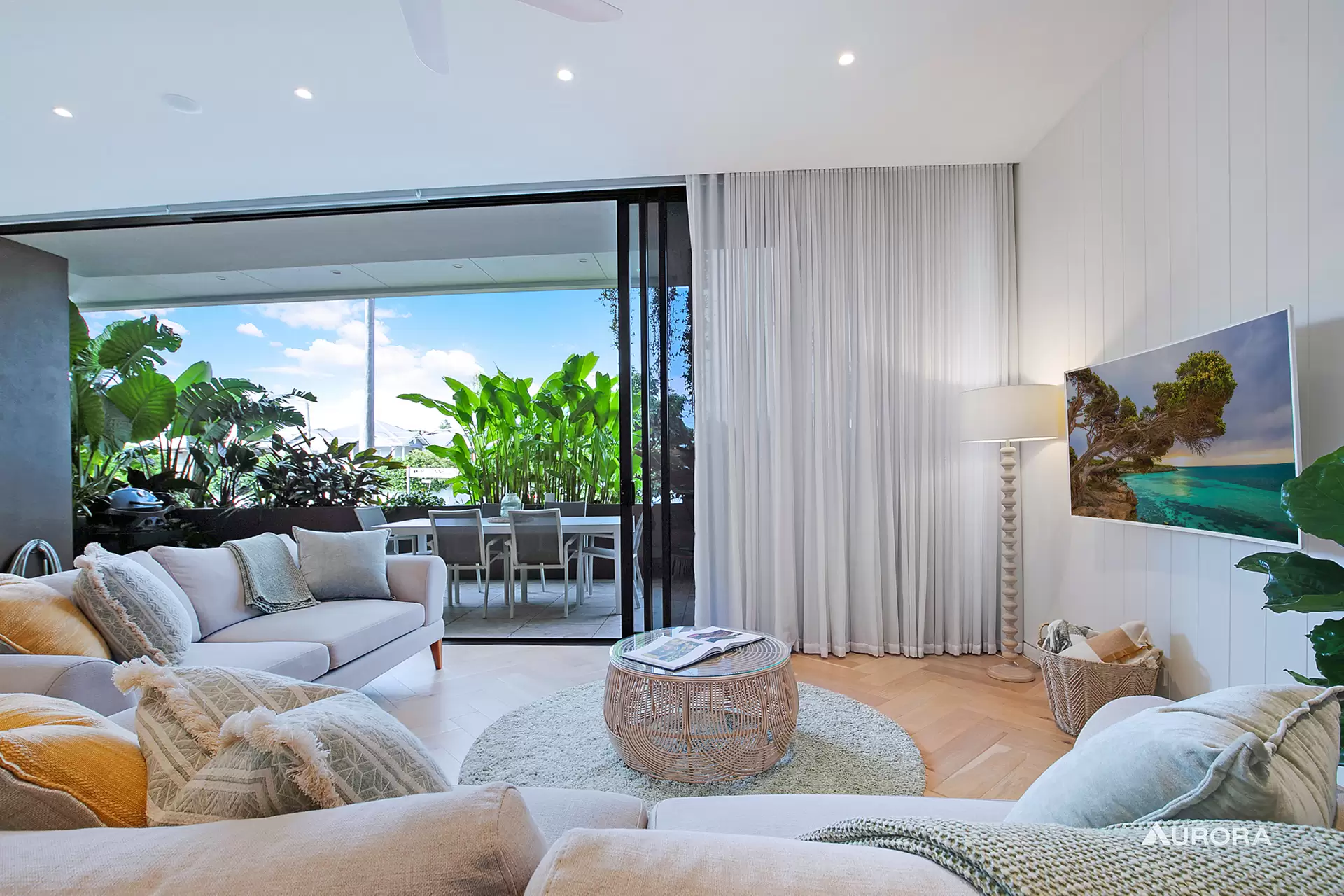 1/3 Mcconnell Street, Bulimba Sold by Aurora Property - image 1
