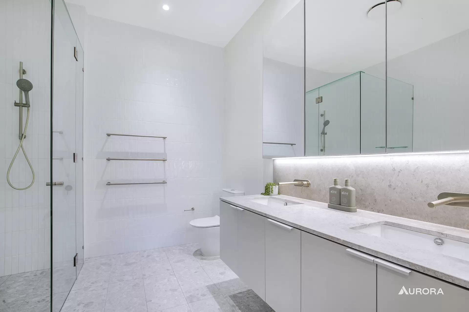 1/3 Mcconnell Street, Bulimba Sold by Aurora Property - image 1