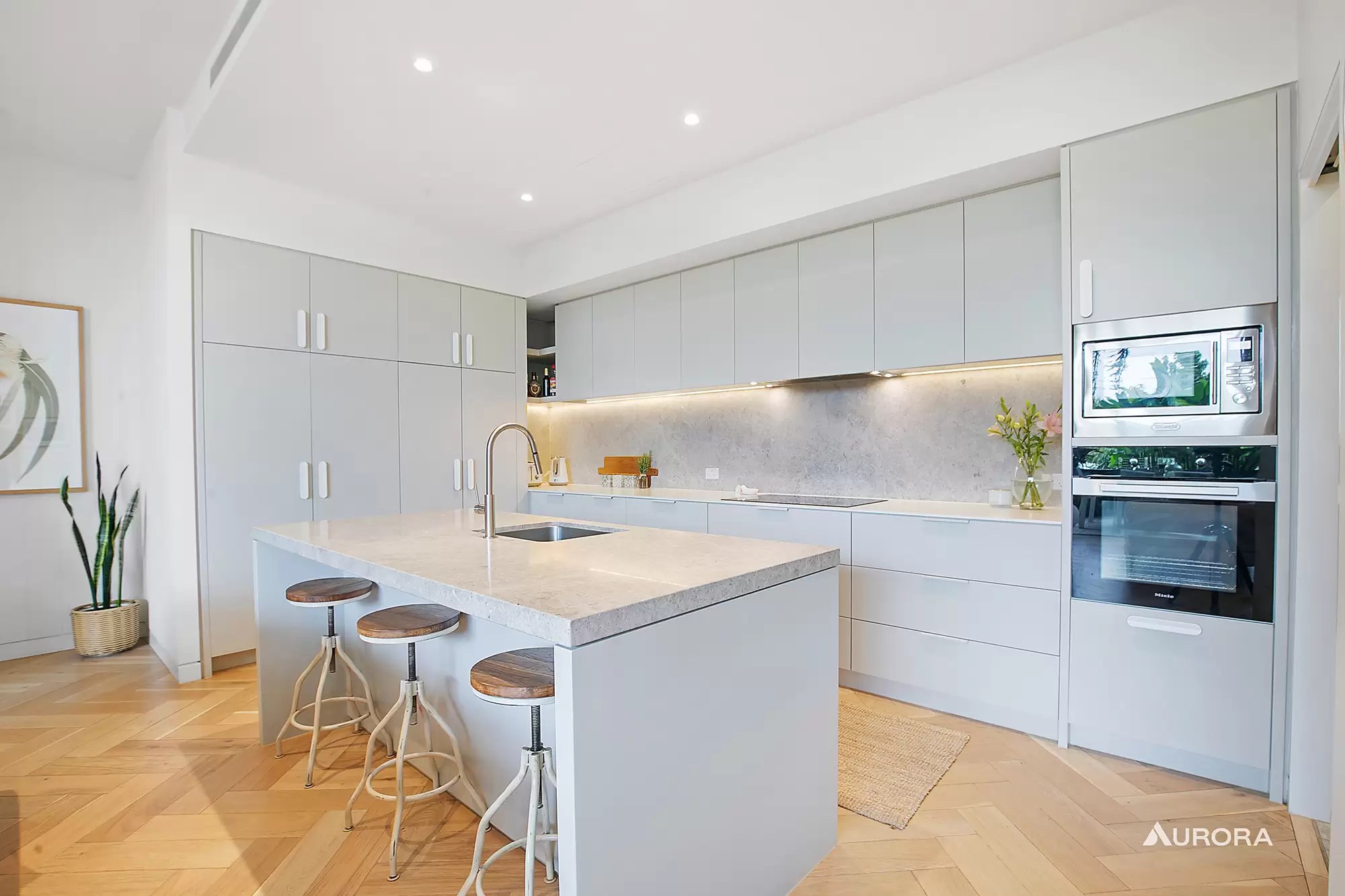 1/3 Mcconnell Street, Bulimba Sold by Aurora Property - image 8