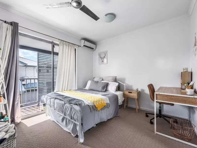 4/32 Cambridge Street, Bulimba Sold by Aurora Property - image 10
