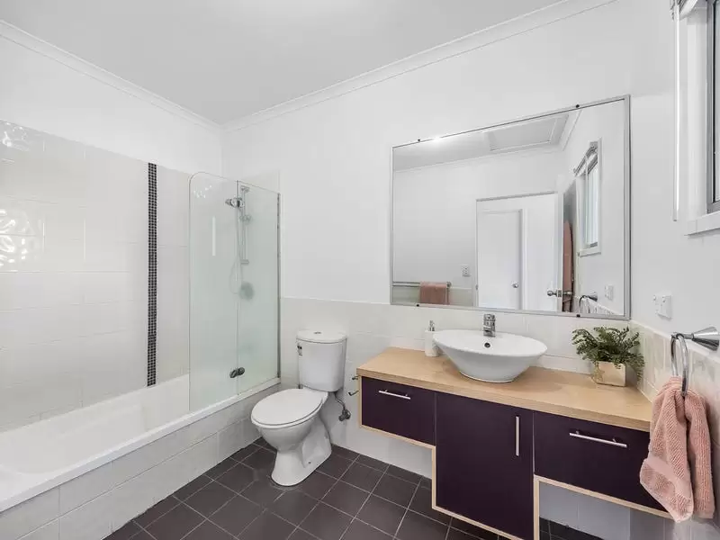 4/32 Cambridge Street, Bulimba Sold by Aurora Property - image 12