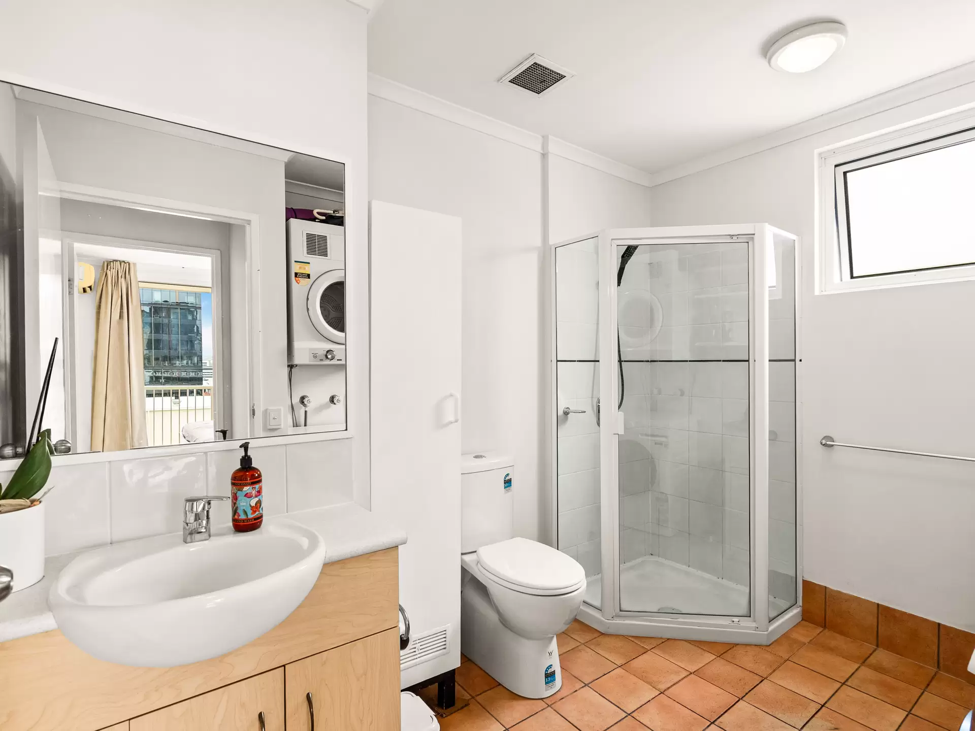 155/35 Gotha Street, Fortitude Valley Sold by Aurora Property - image 1