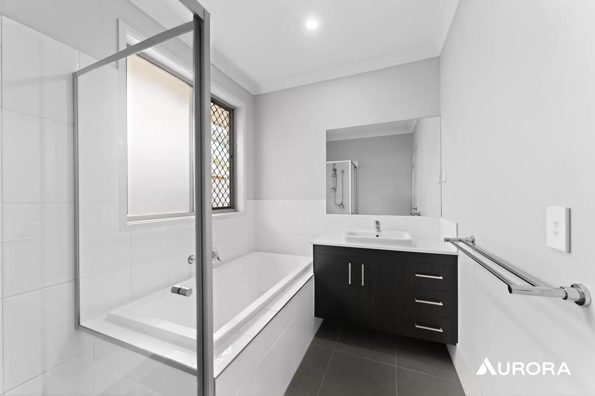 124 Broadwater Terrace, Redland Bay Leased by Aurora Property - image 5