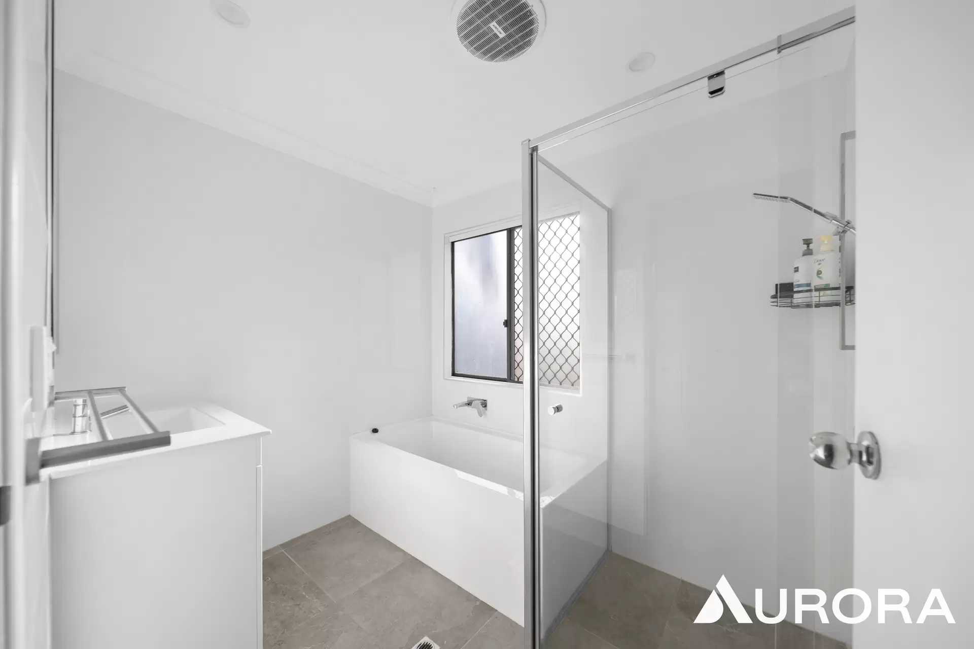 5 Overton Court, Crestmead Leased by Aurora Property - image 1