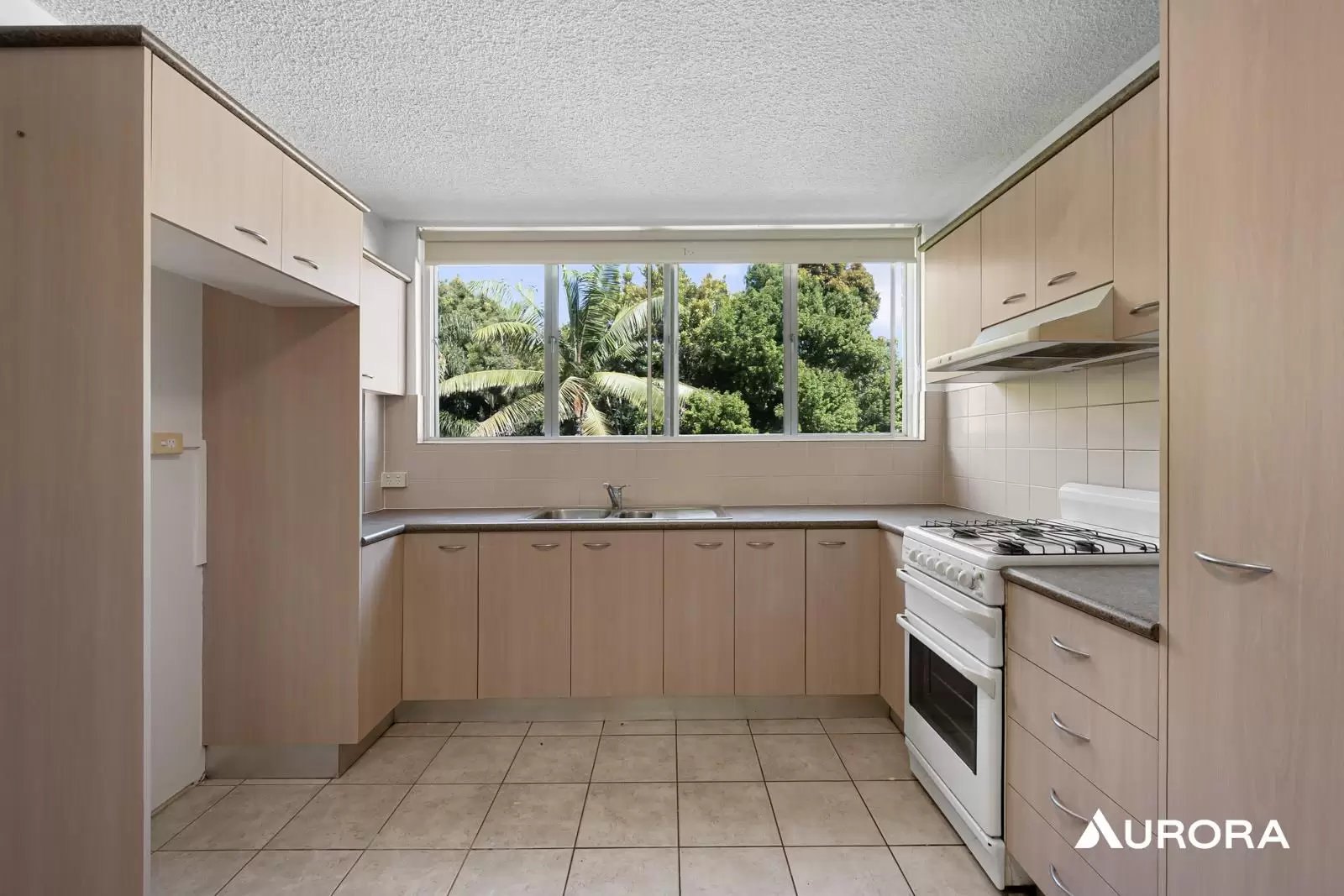4/69 Burlington Street, East Brisbane Leased by Aurora Property - image 1