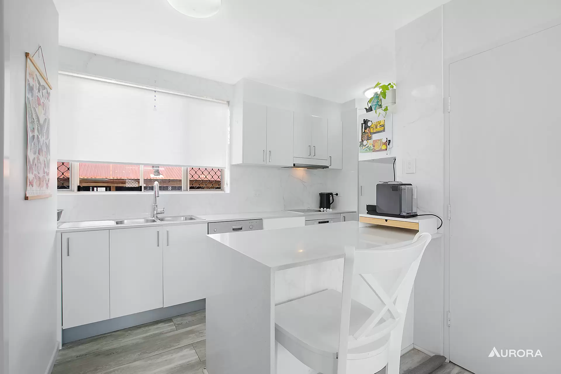 1/56 Pembroke Road, Coorparoo Sold by Aurora Property - image 1