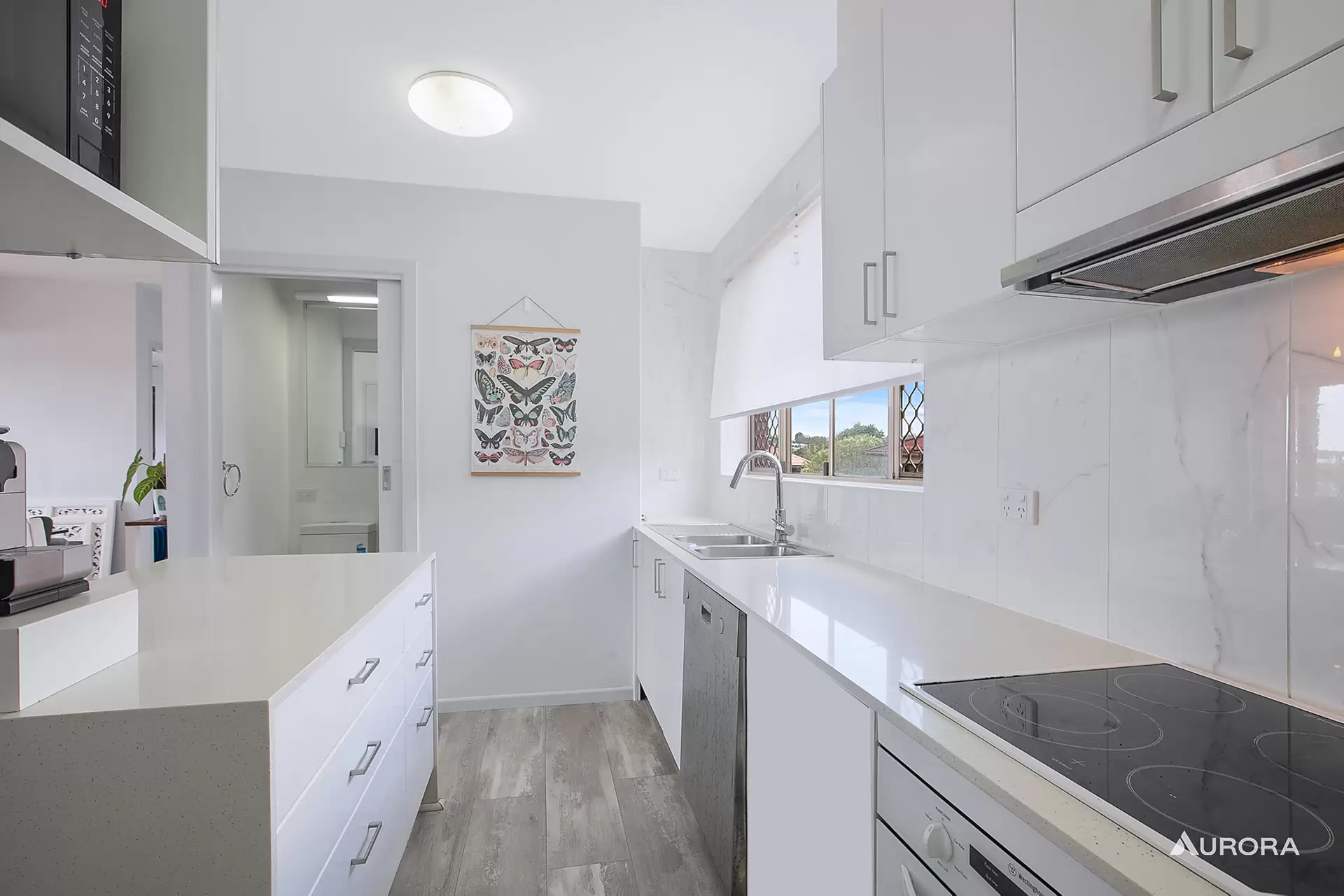 1/56 Pembroke Road, Coorparoo Sold by Aurora Property - image 1
