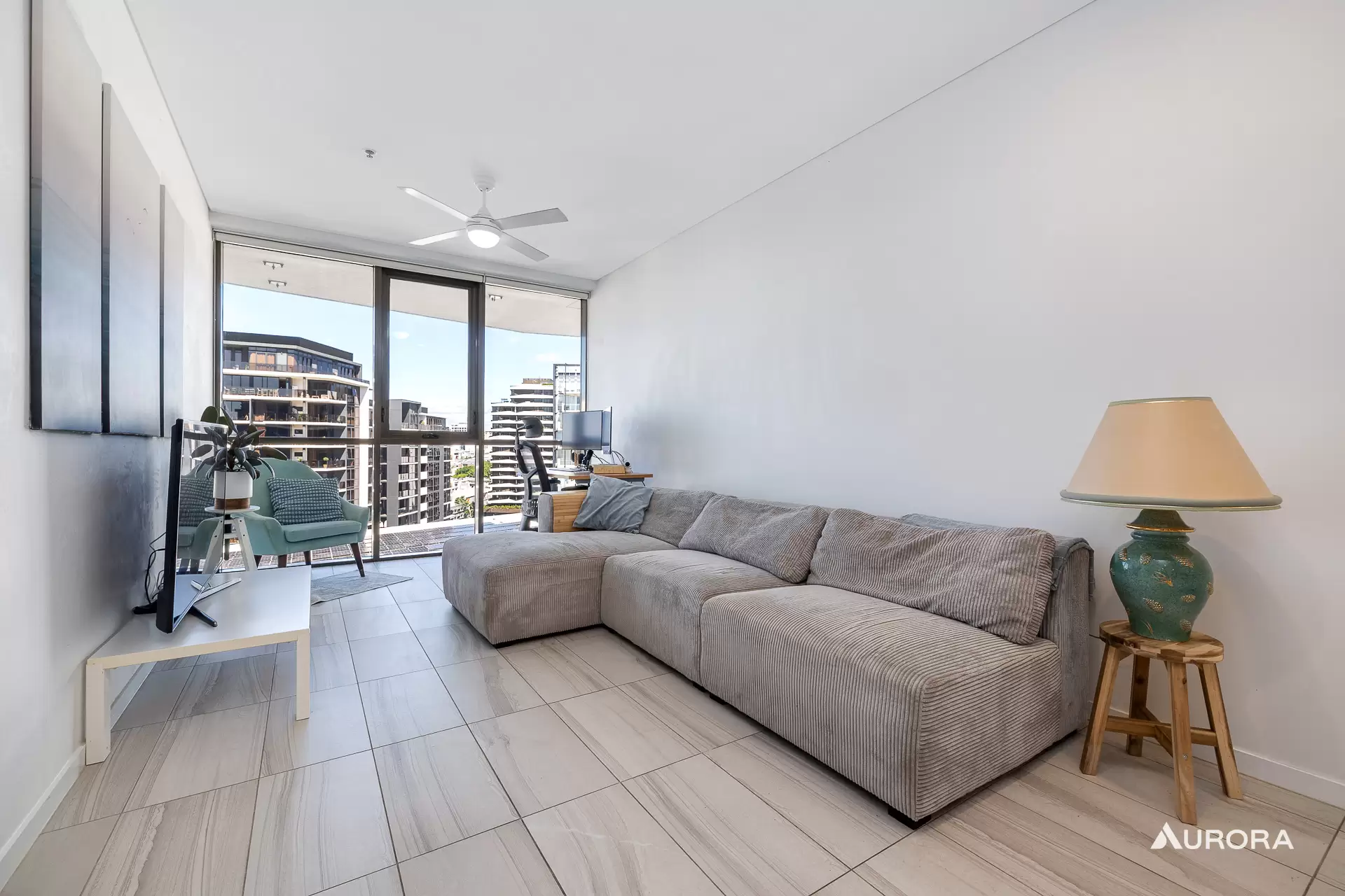 1106/10 Stratton Street, Newstead Sold by Aurora Property - image 3