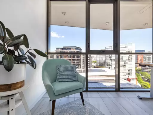 1106/10 Stratton Street, Newstead Sold by Aurora Property