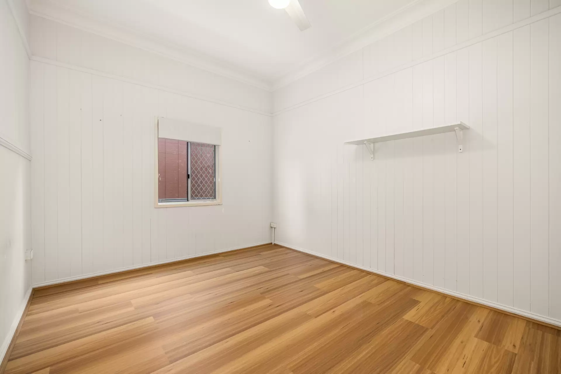 21 Flower Street, Woolloongabba Sold by Aurora Property - image 1