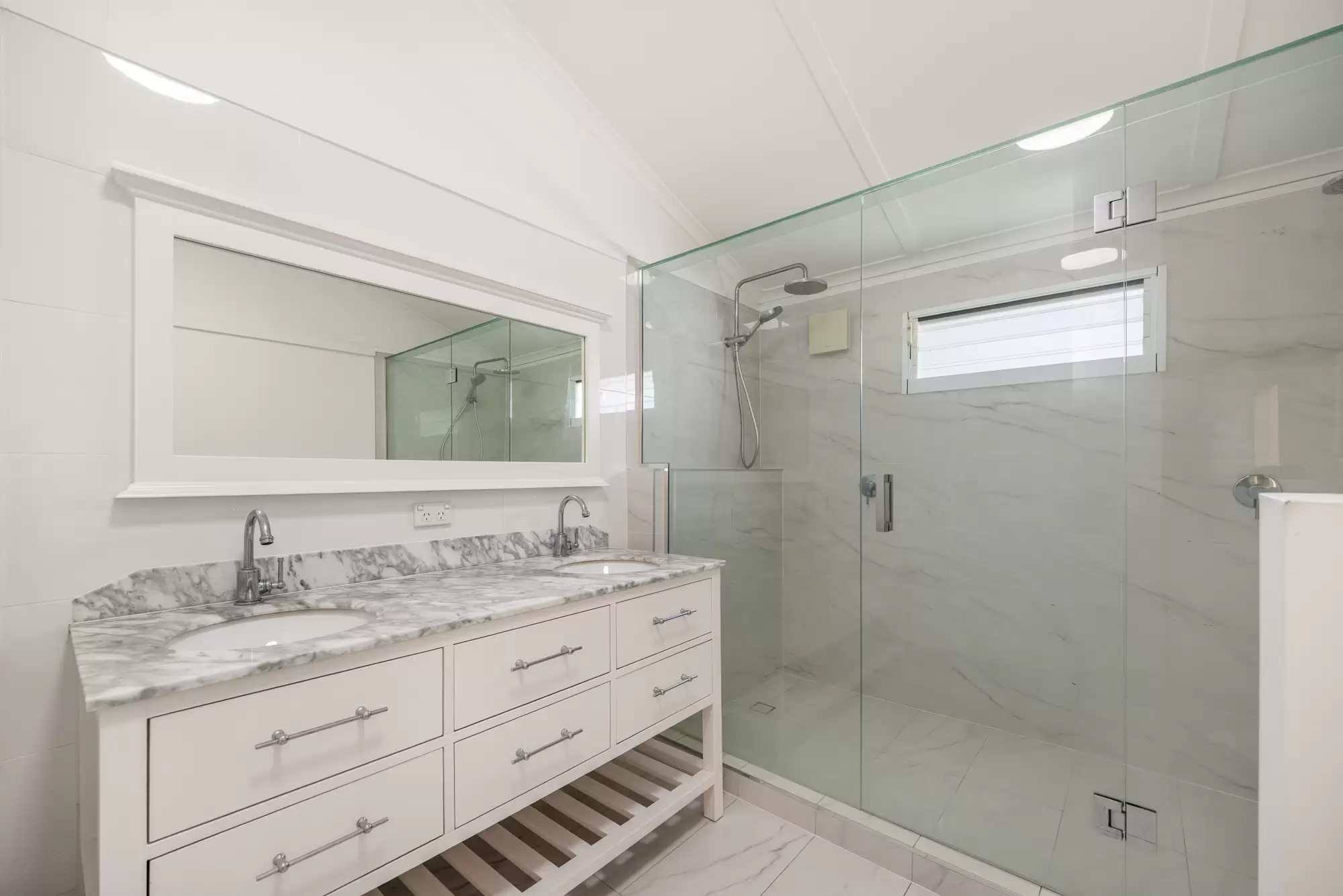21 Flower Street, Woolloongabba Sold by Aurora Property - image 11
