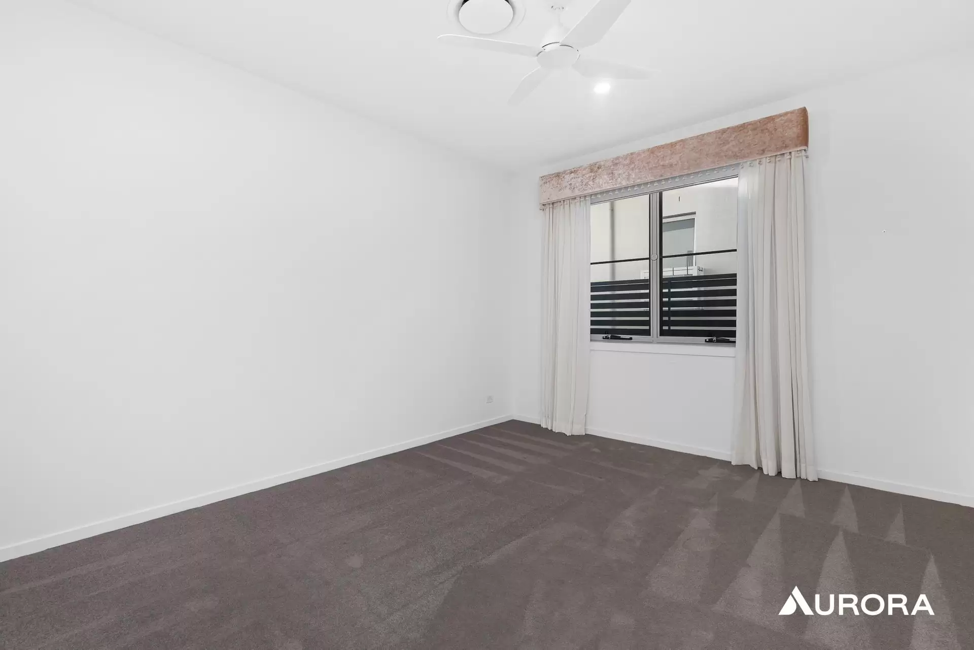 10 Parry Street, Bulimba Leased by Aurora Property - image 1