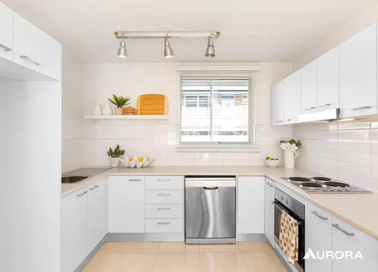 3/241 Cavendish Road, Coorparoo Leased by Aurora Property - image 2