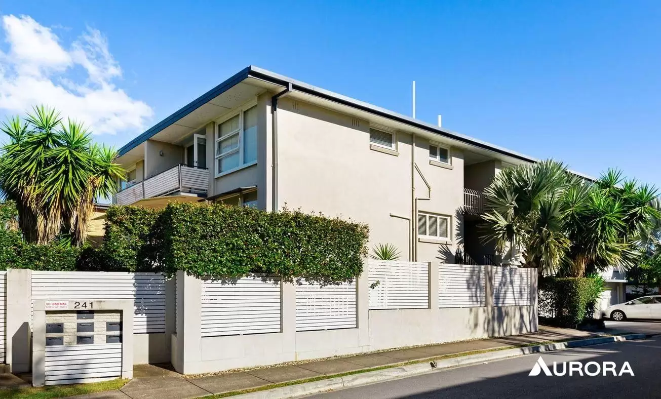 3/241 Cavendish Road, Coorparoo Leased by Aurora Property - image 8