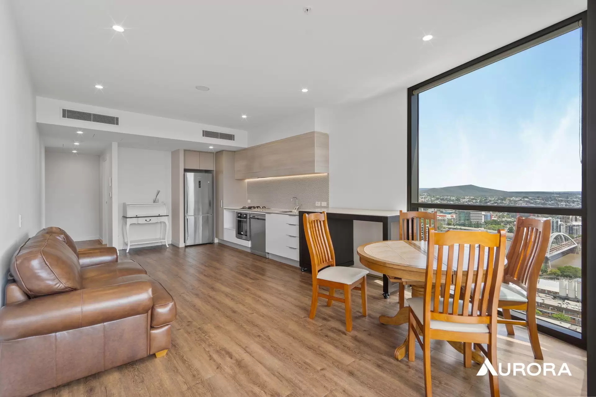 2276/38 Hope St, South Brisbane Leased by Aurora Property - image 1