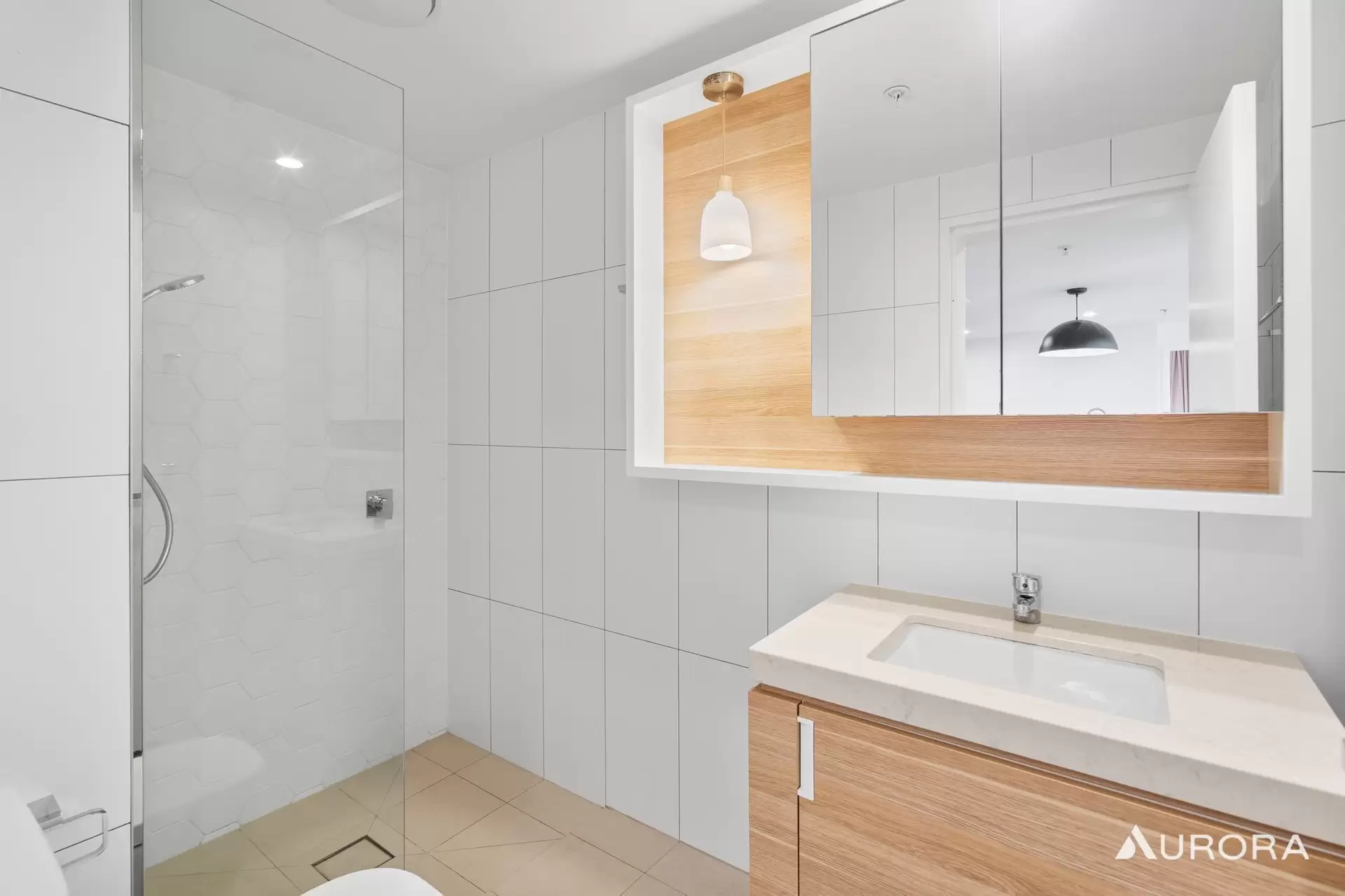 907/17 Deshon Street, Woolloongabba Sold by Aurora Property - image 1