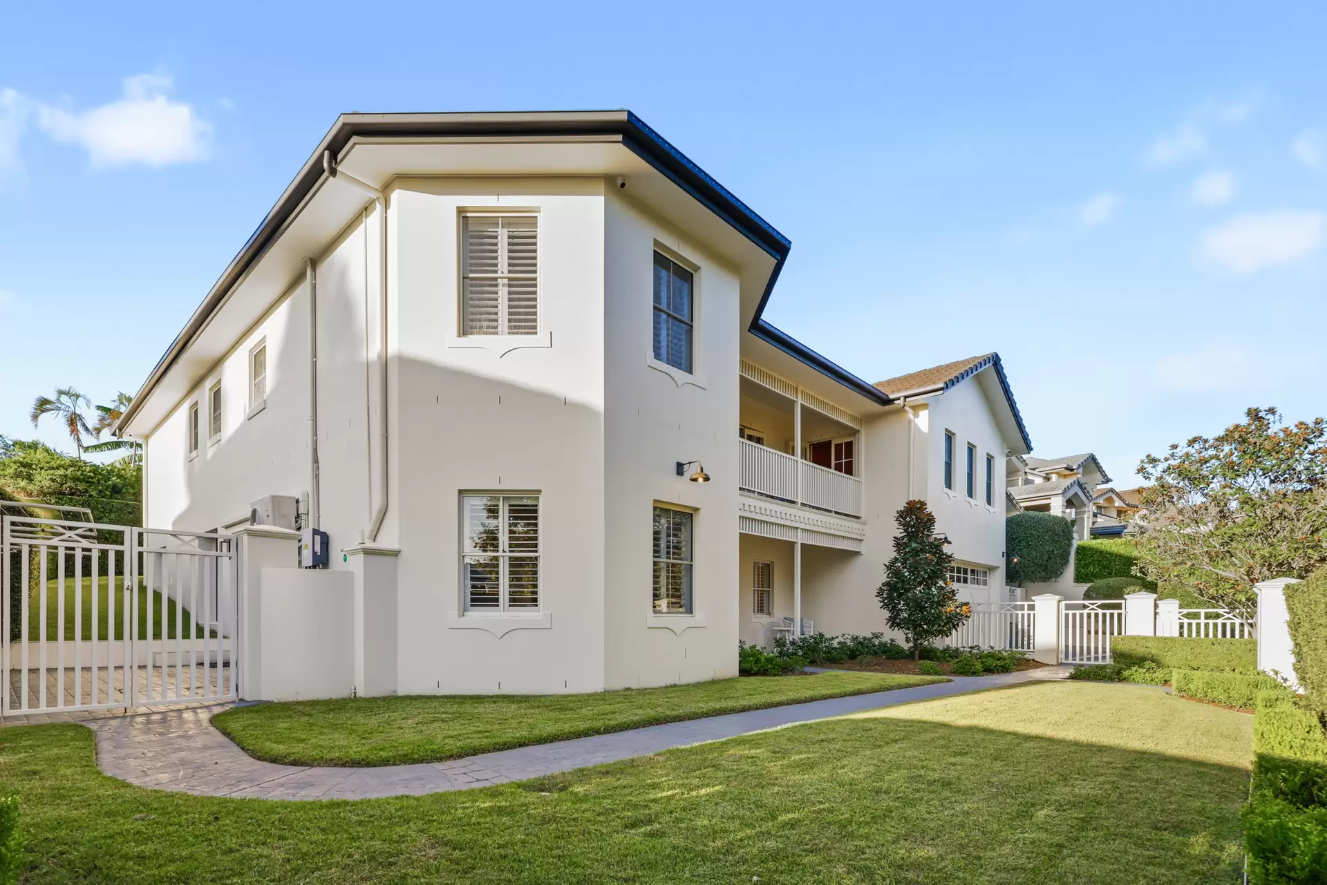 4 Merion Place, Carindale Sold by Aurora Property - image 1