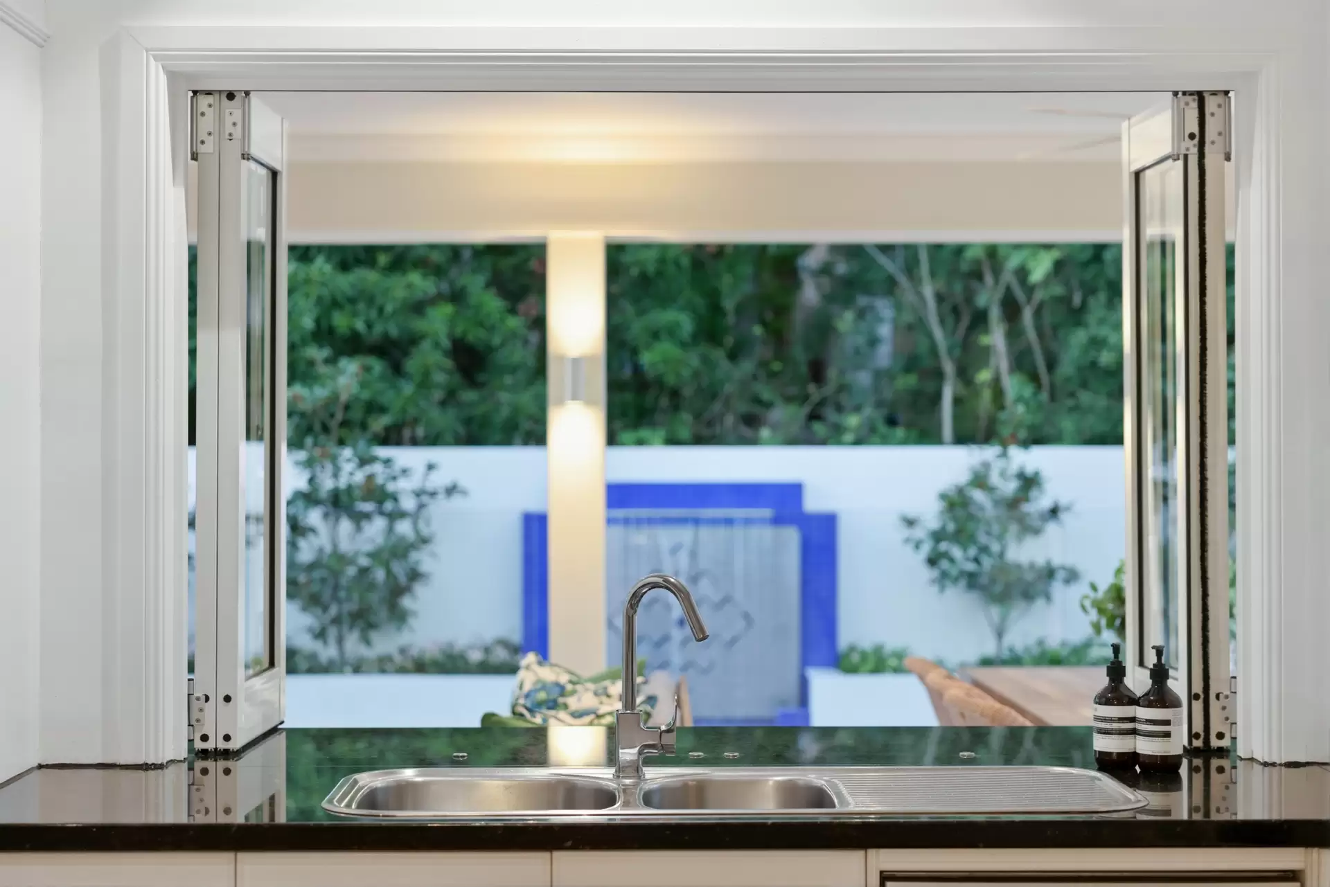 4 Merion Place, Carindale Sold by Aurora Property - image 1
