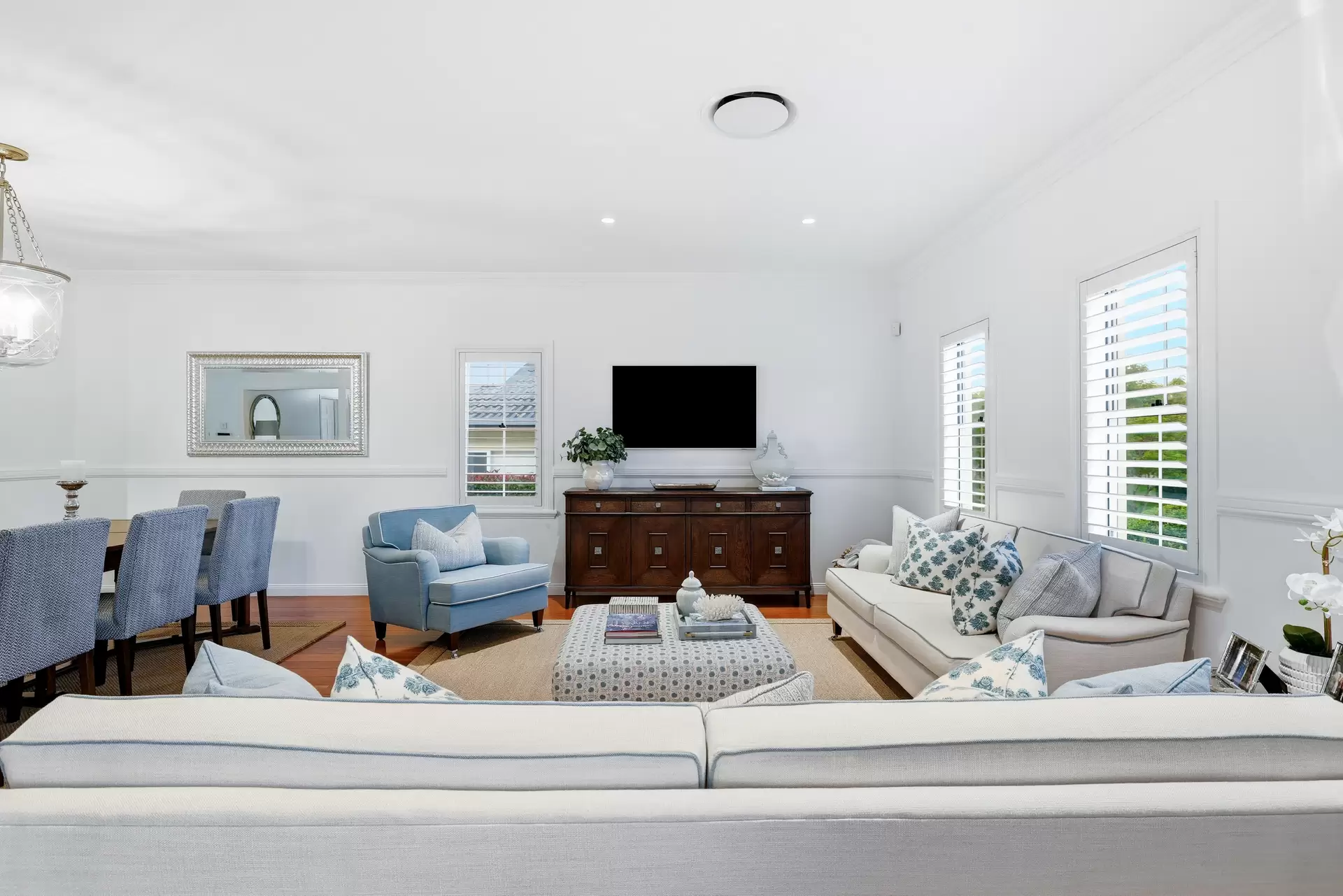 4 Merion Place, Carindale Sold by Aurora Property - image 1