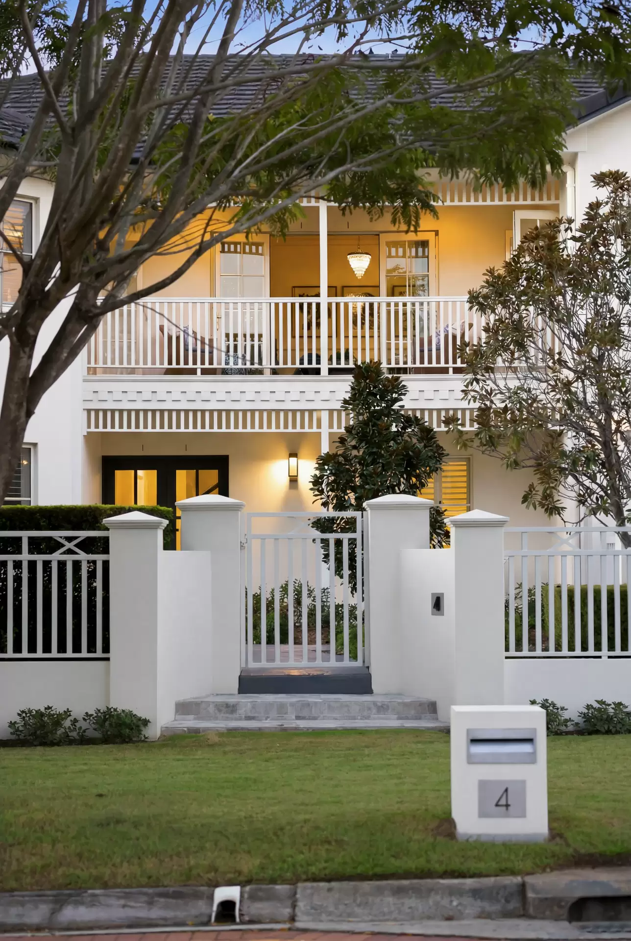 4 Merion Place, Carindale Sold by Aurora Property - image 1