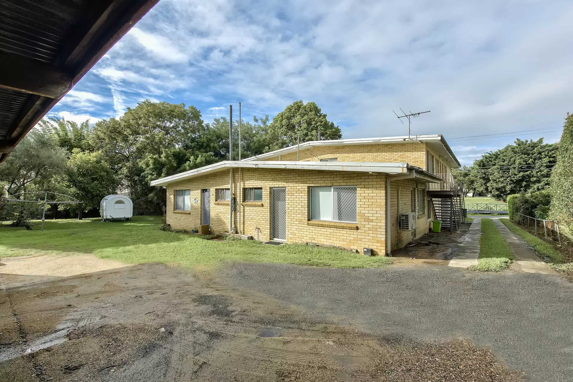28 Waite Street, Norman Park Sold by Aurora Property - image 1
