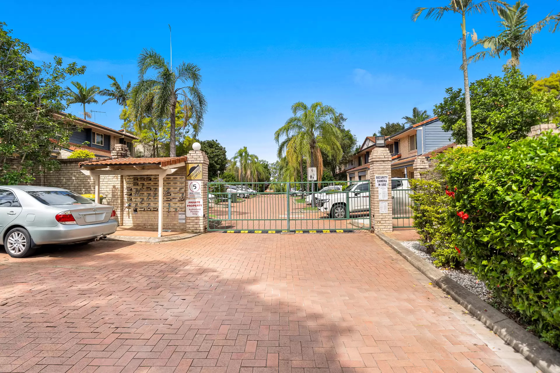 27/3236 Mount Lindesay Highway, Browns Plains Sold by Aurora Property - image 1