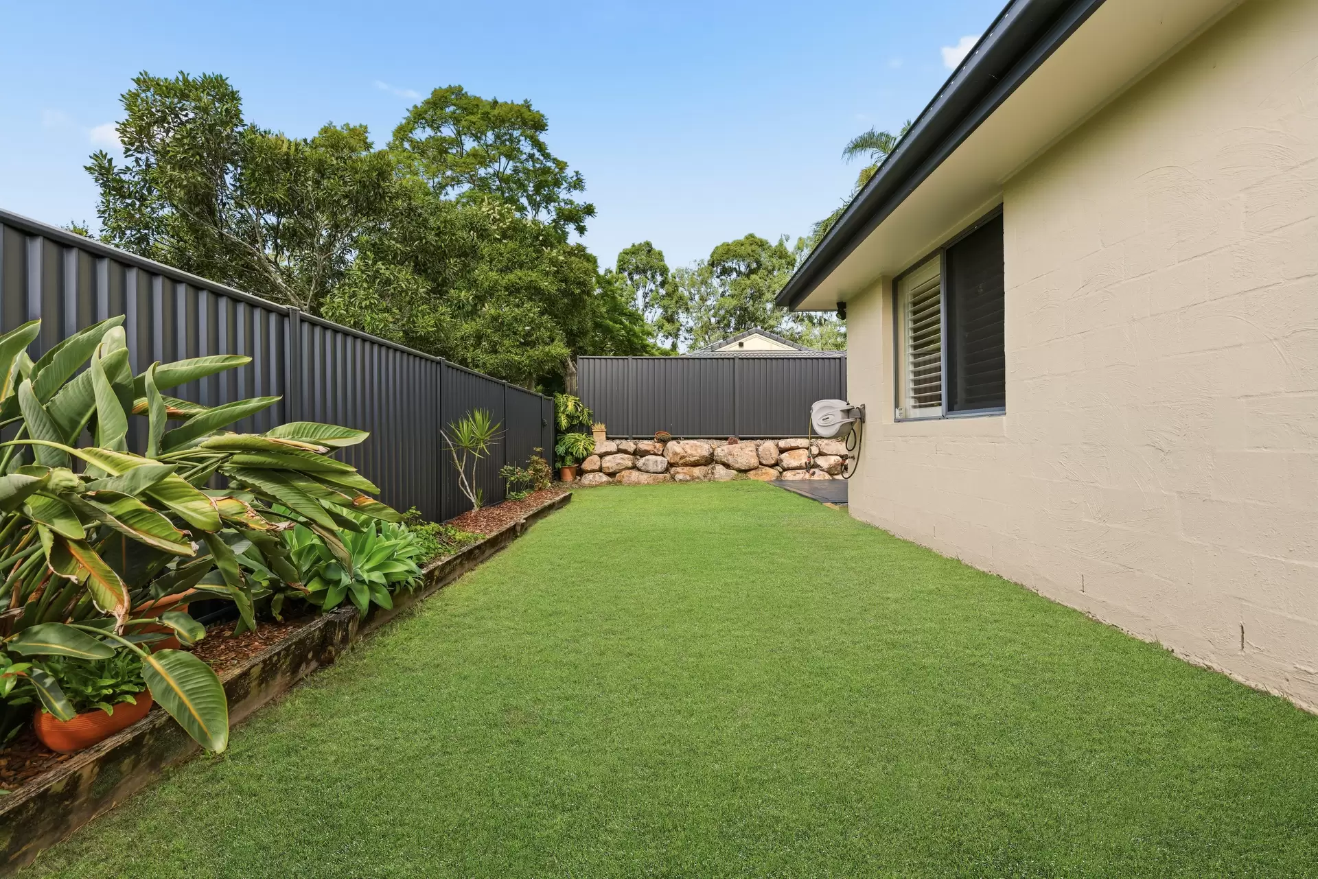 70 Coventry Circuit, Carindale Sold by Aurora Property - image 1