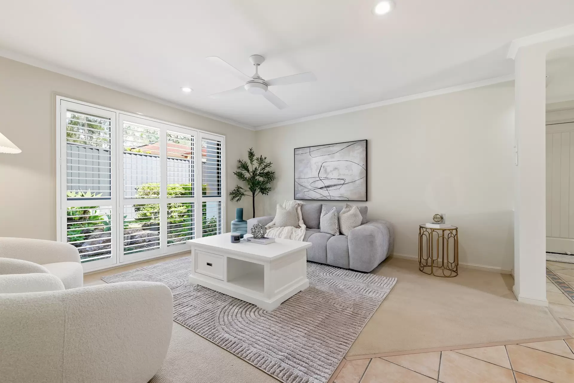 70 Coventry Circuit, Carindale Sold by Aurora Property - image 1