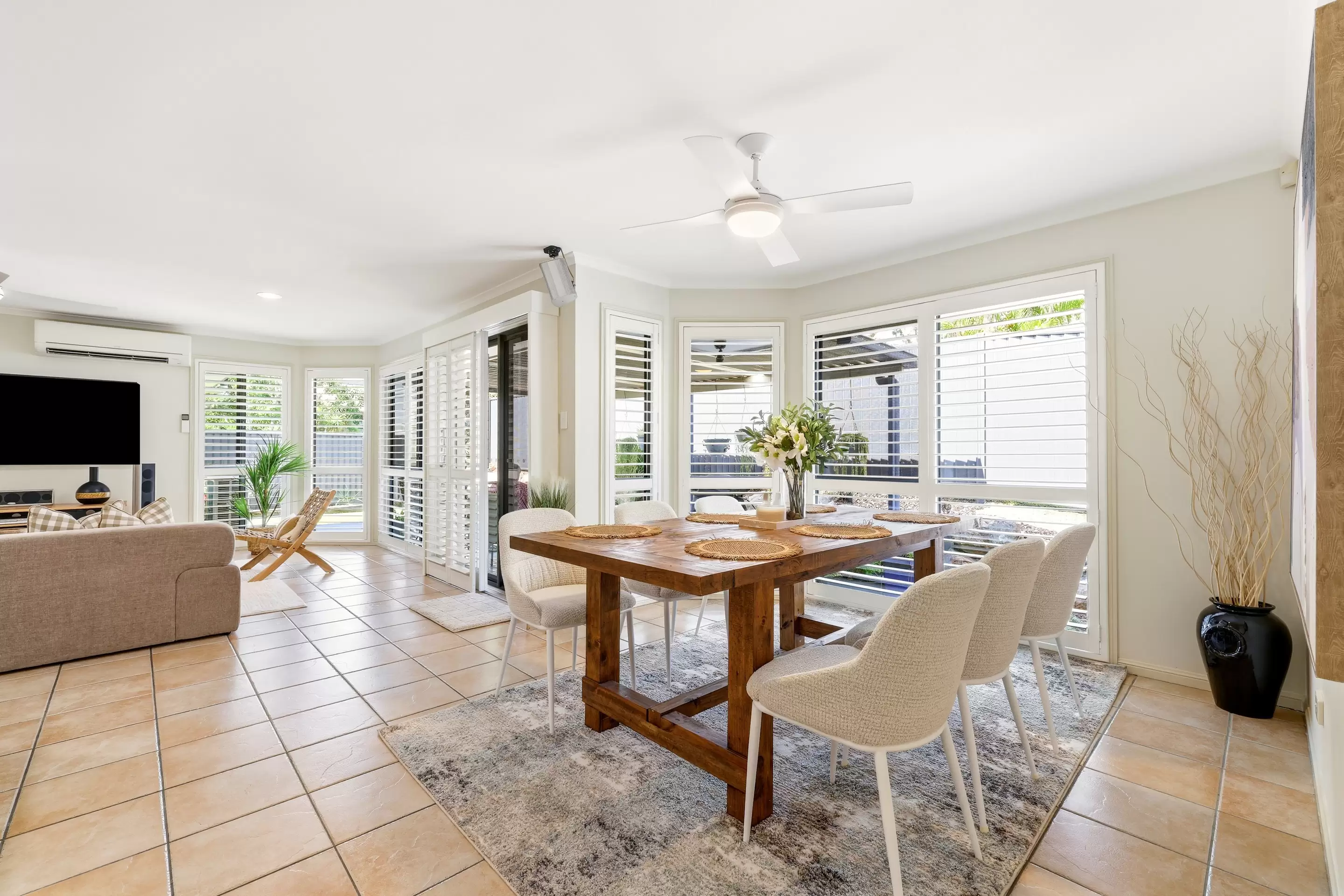 70 Coventry Circuit, Carindale Sold by Aurora Property - image 6