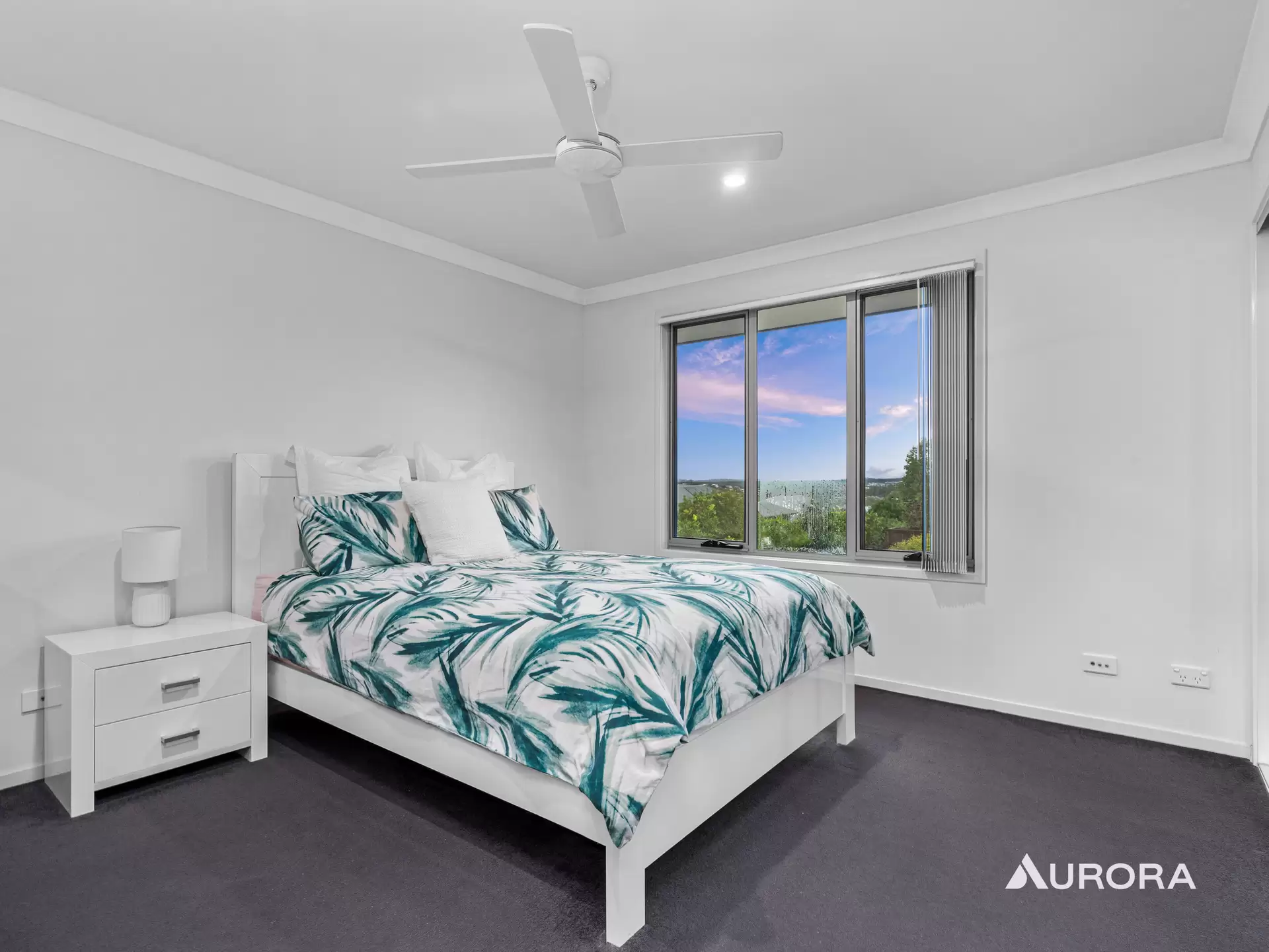 31/9 Springfield College Drive, Springfield Sold by Aurora Property - image 1