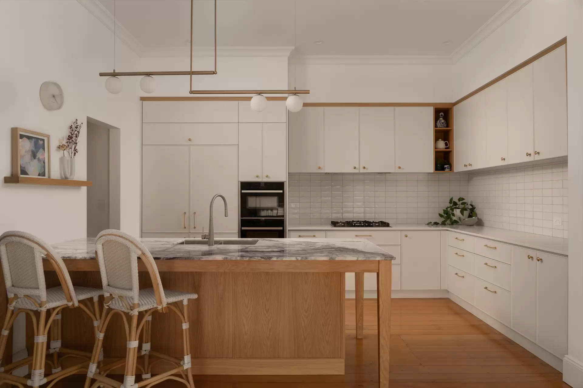 124 Alexandra Road, Clayfield Sold by Aurora Property - image 1