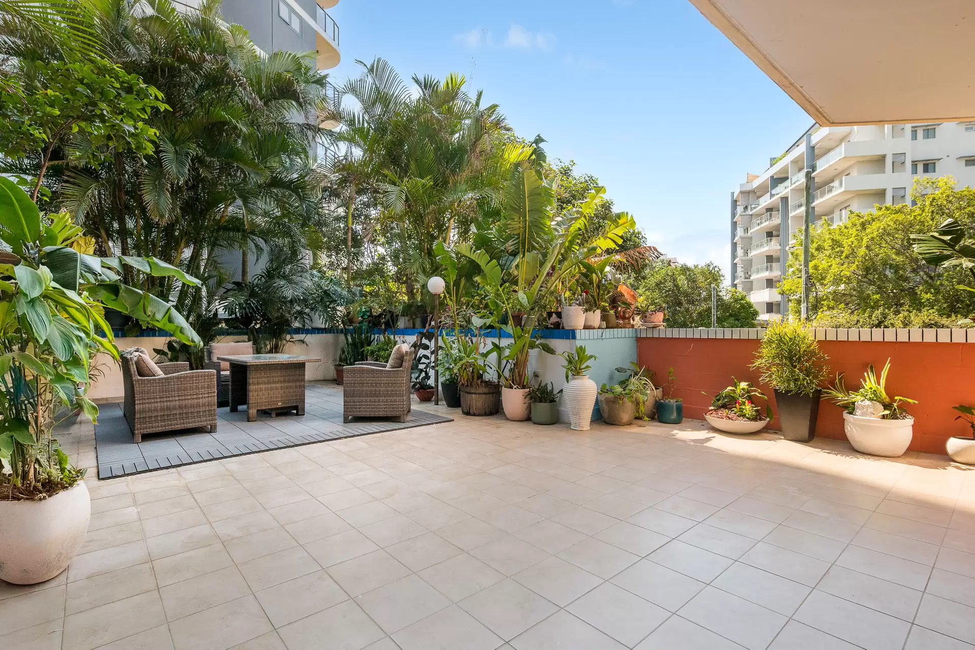 4/234 Shafston Av, Kangaroo Point Leased by Aurora Property - image 1