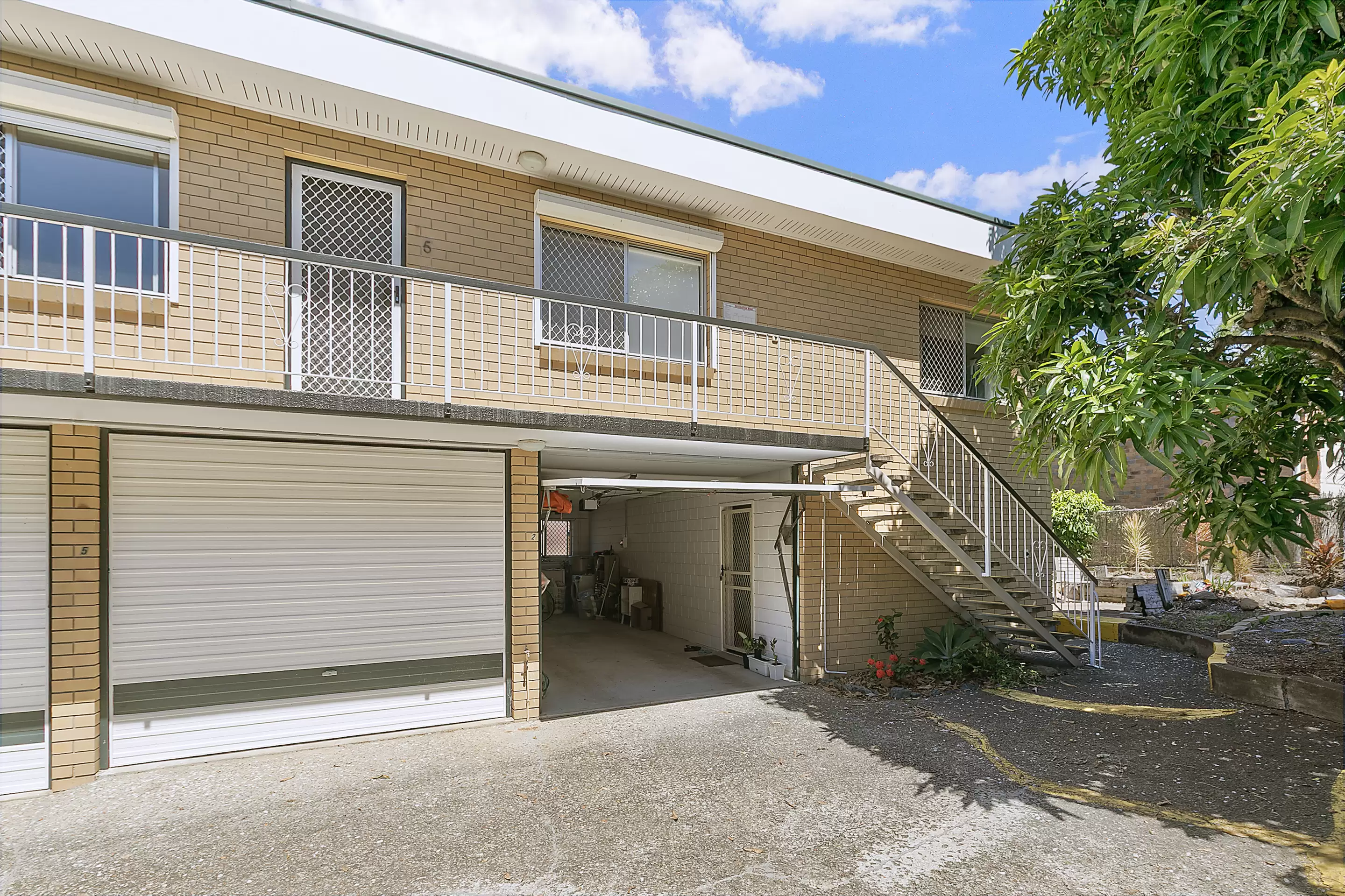 2/51 Leicester Street, Coorparoo Sold by Aurora Property - image 9