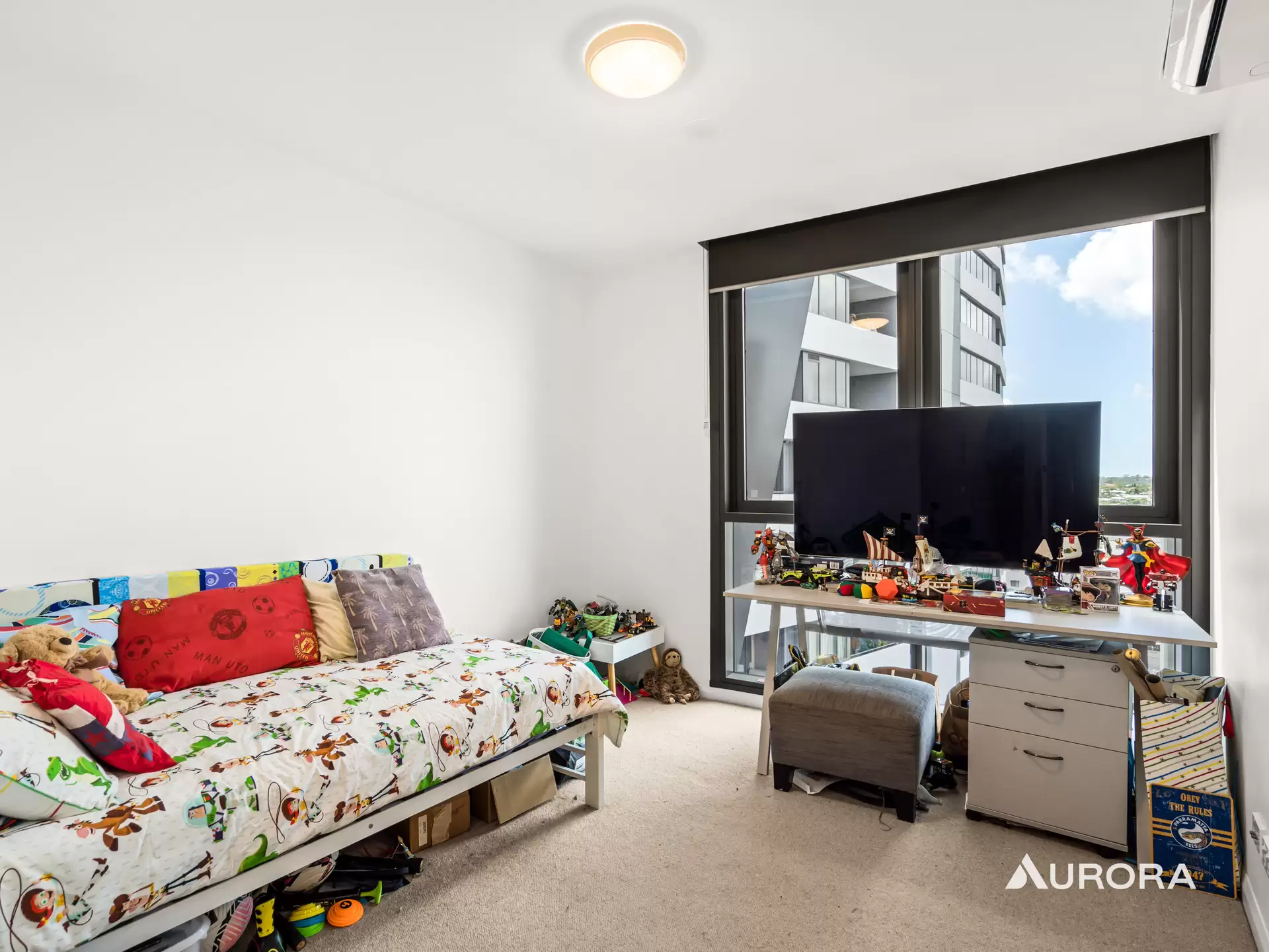 21006/300 Old Cleveland Road, Coorparoo Sold by Aurora Property - image 1
