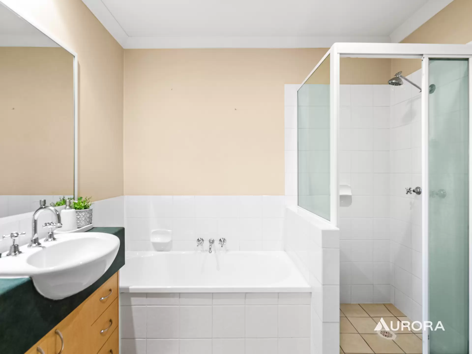 9/51 Othello Street, Sunnybank Hills Sold by Aurora Property - image 1