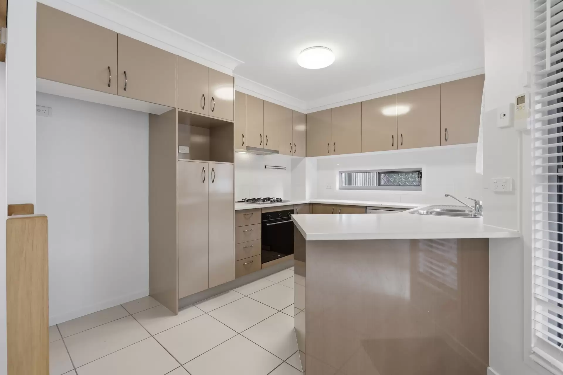 4/4 Burnley Street, Newmarket Leased by Aurora Property - image 1