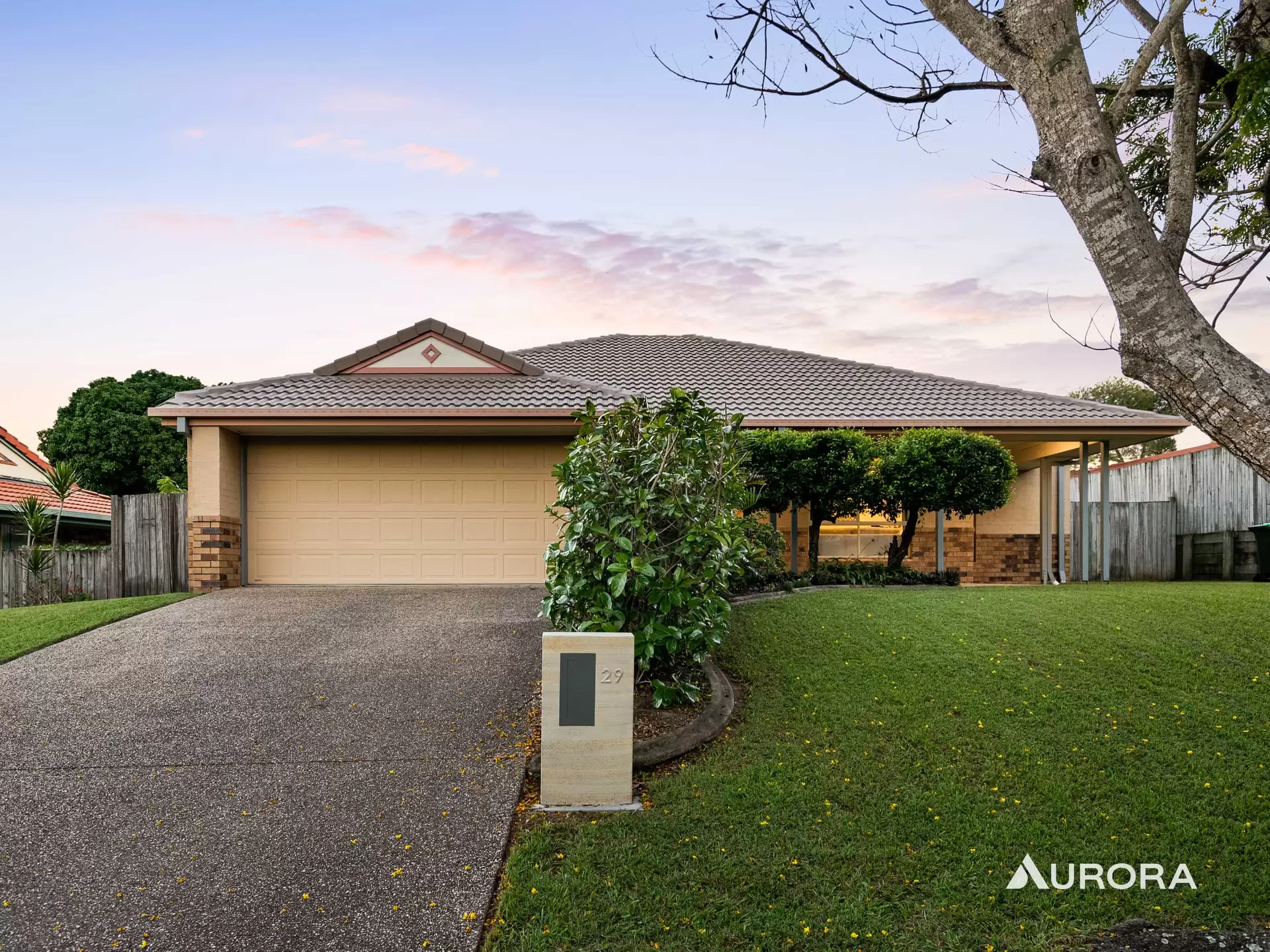 29 Newland Crescent, Parkinson Sold by Aurora Property - image 1