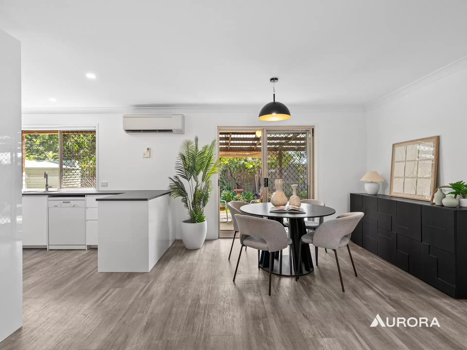 4 Peden Court, Calamvale Sold by Aurora Property - image 1