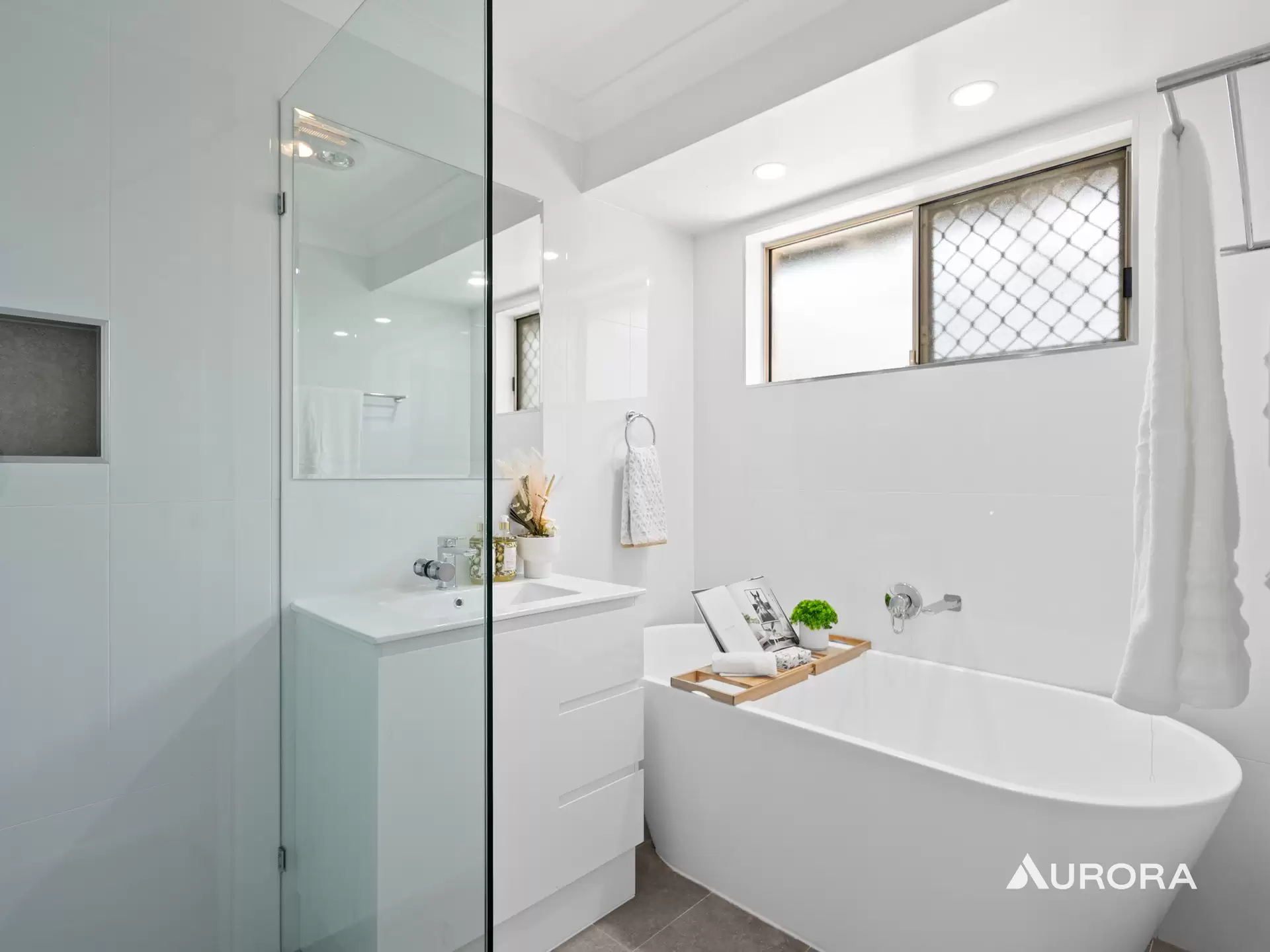 4 Peden Court, Calamvale Sold by Aurora Property - image 1