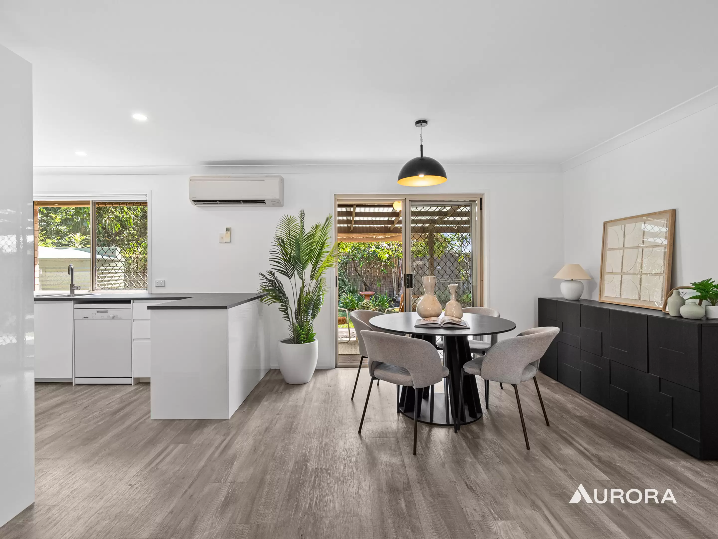 4 Peden Court, Calamvale Sold by Aurora Property - image 4