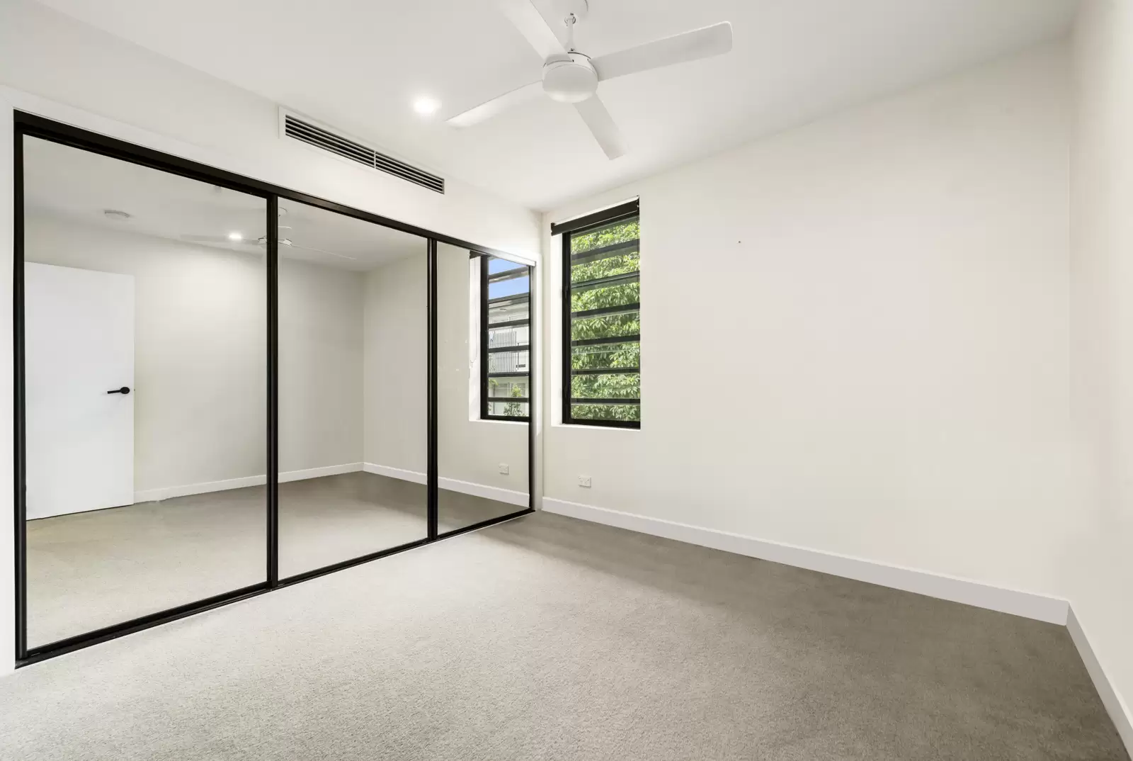 2204/43 Belgrave Street, Balmoral Sold by Aurora Property - image 9