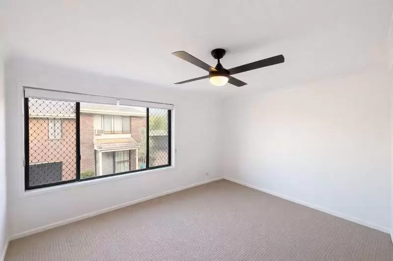 13/15 Smith Road, Woodridge Leased by Aurora Property - image 12