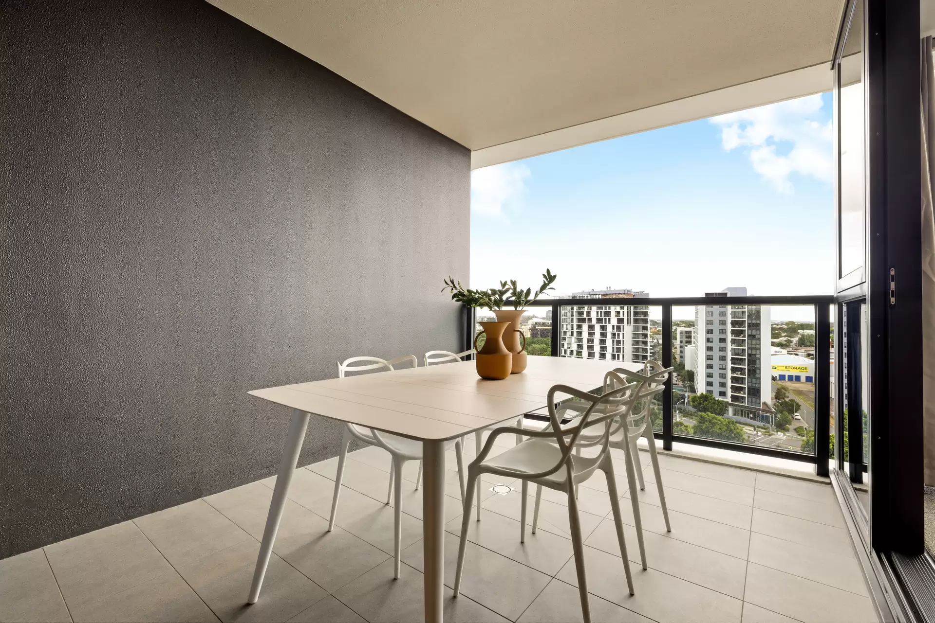 30801/15 Wharf Street, Hamilton Sold by Aurora Property - image 1