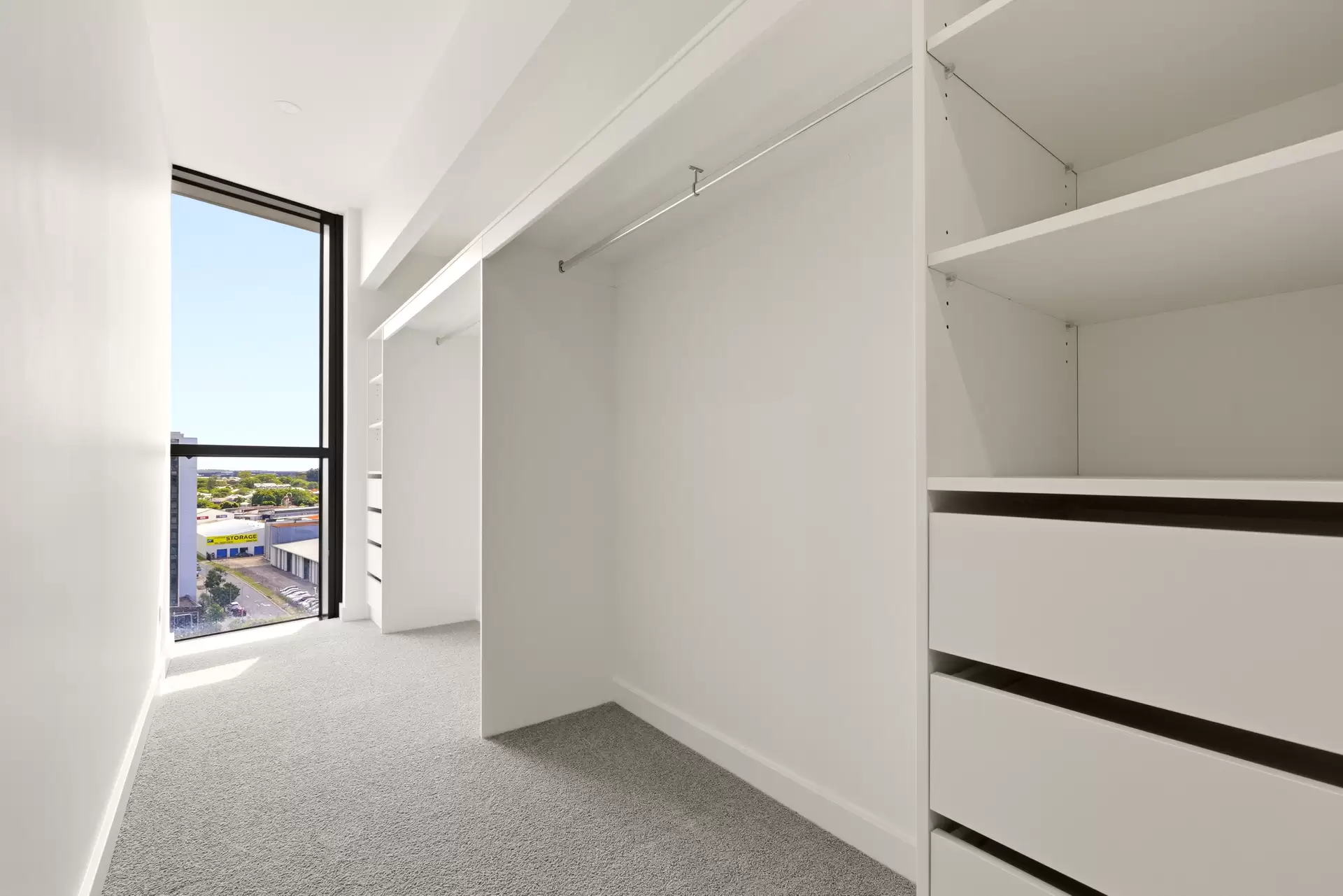 30801/15 Wharf Street, Hamilton Sold by Aurora Property - image 1