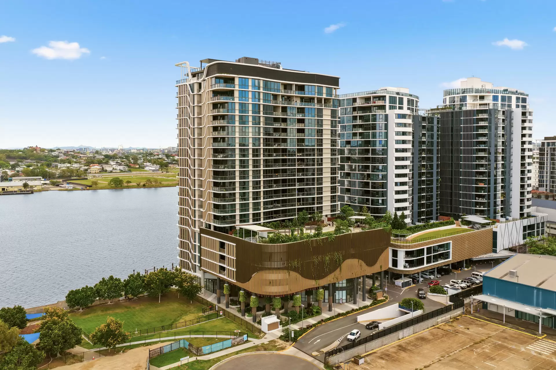 30801/15 Wharf Street, Hamilton Sold by Aurora Property - image 1