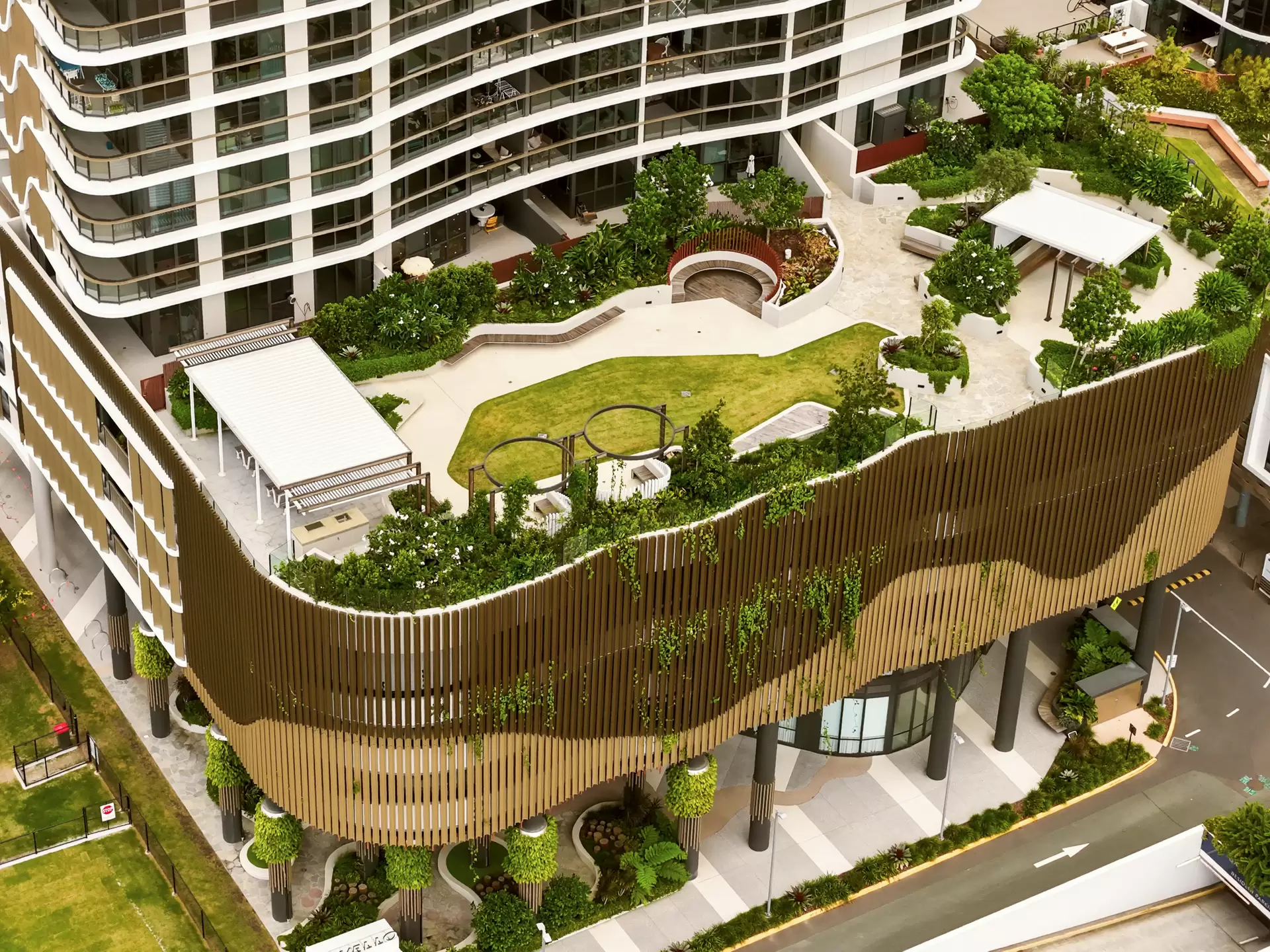 30801/15 Wharf Street, Hamilton Sold by Aurora Property - image 1