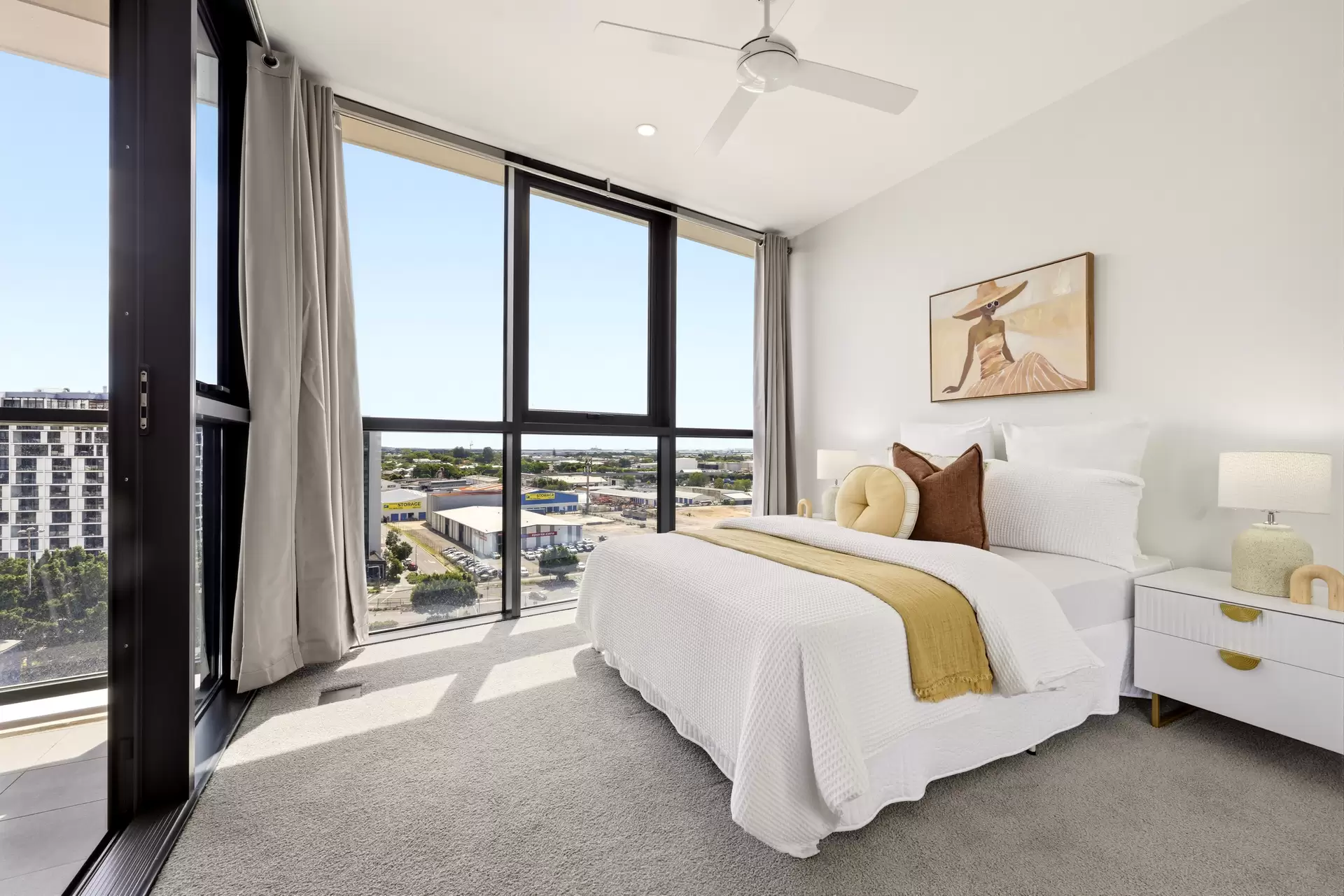 30801/15 Wharf Street, Hamilton Sold by Aurora Property - image 1