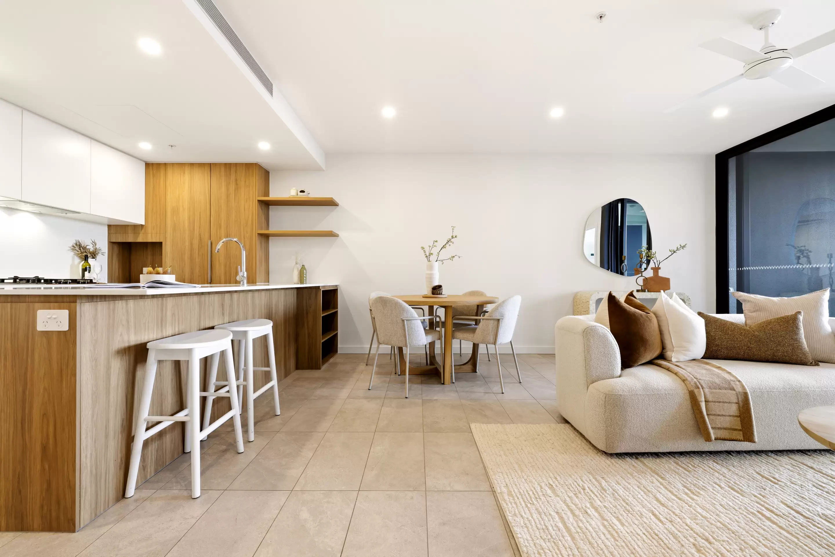 30801/15 Wharf Street, Hamilton Sold by Aurora Property - image 1