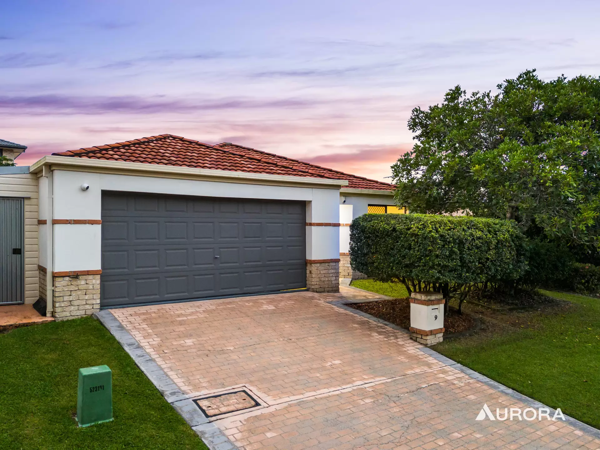 9 Clifford Close, Kuraby Sold by Aurora Property - image 1