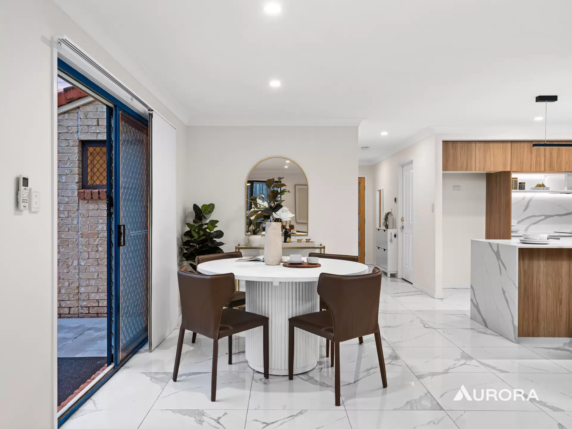9 Clifford Close, Kuraby Sold by Aurora Property - image 1